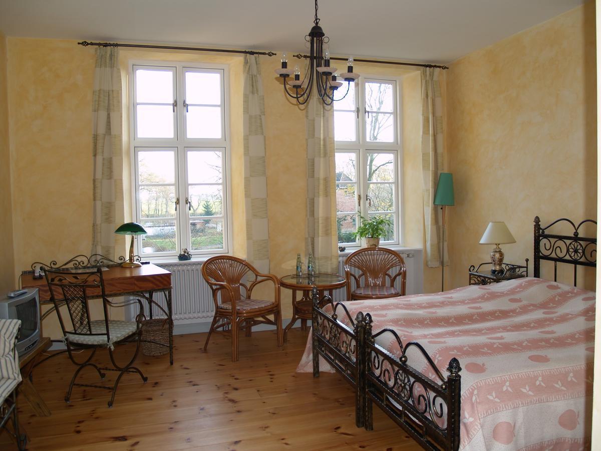 Landhaus Schloss Koelzow Kolzow Buitenkant foto